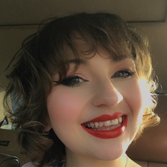 Meet your Posher, Annie - Picture 2 of 3